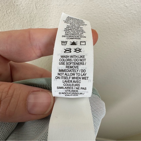 Nike Indy Light Support Padded Adjustable Sports Bra Size Women's Medium CZ4456 - Picture 7 of 8